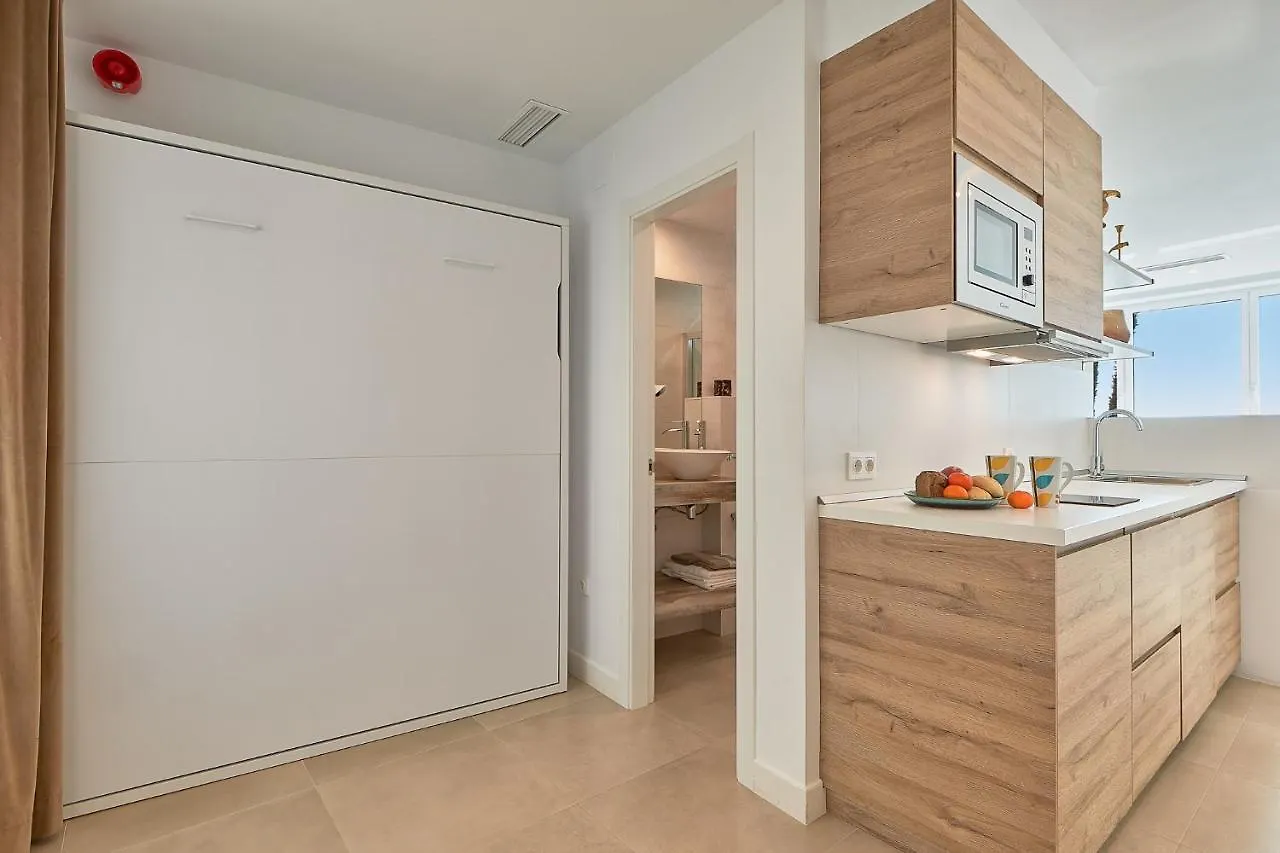 Suite Deluxe Face Mer Apart Malaga Apartment